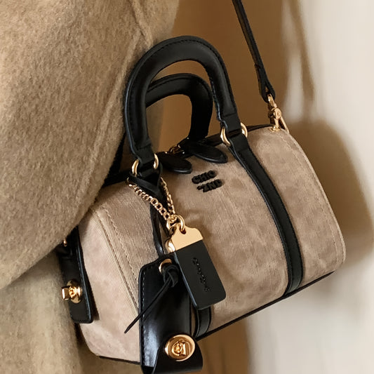 Chic Beige & Black Crossbody Bag for Women - Small Satchel with Golden-Tone Hardware, Detachable Strap, and Stylish Zipper Closure, Versatile Handbag | Elegant Accessory | Luxury Appearance